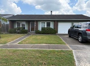 673 Oakwood Dr, Terrytown, LA 70056