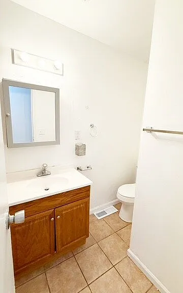 3608 Eisenhower Dr — Photo 11