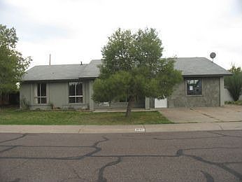2nd image of 1541 W Topeka Dr