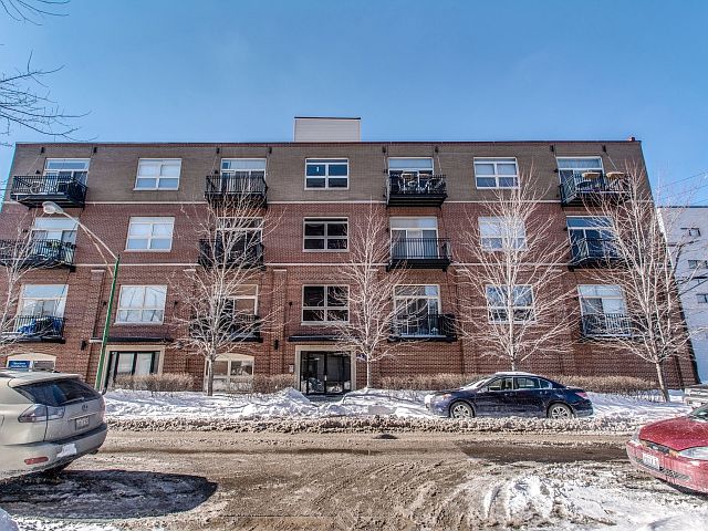 1st image of 2804 N Oakley Ave #204
