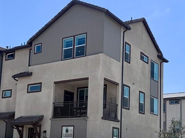 5956 Alton Dr, Corona, CA