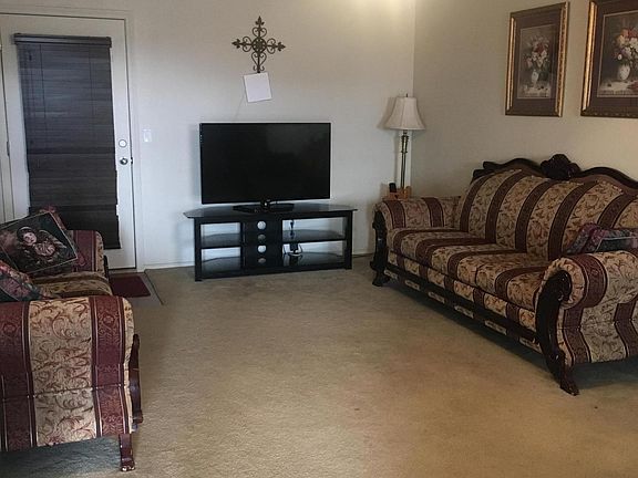 2nd image of 2113 Hadley Dr
