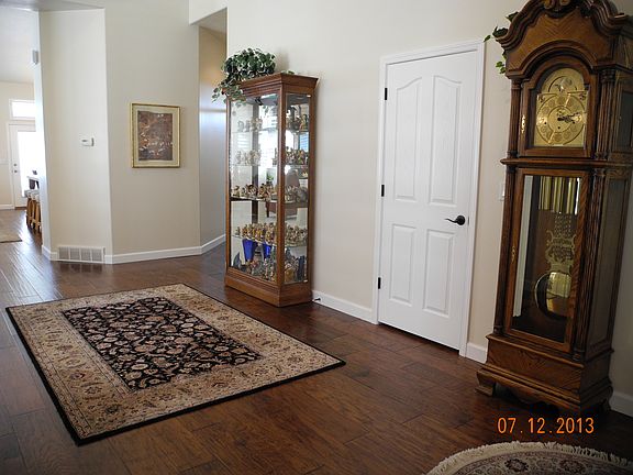 Front Foyer - Main