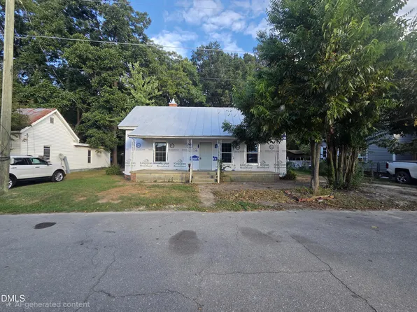 512 N 12th St, Smithfield, NC 27577