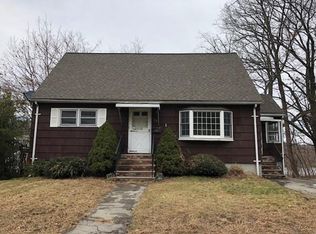 520 E Merrimack St, Lowell, MA 01852