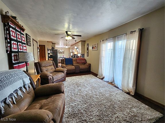 5th image of 59741 Heskett Dr