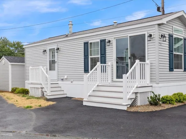 79A End Street, Salem, NH 03079