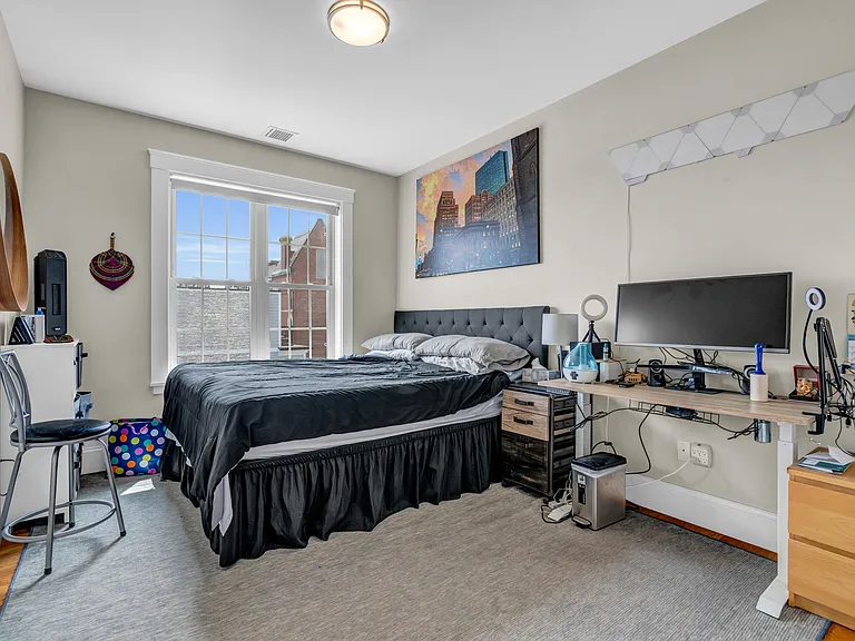 264 Athens St #7 — Photo 11