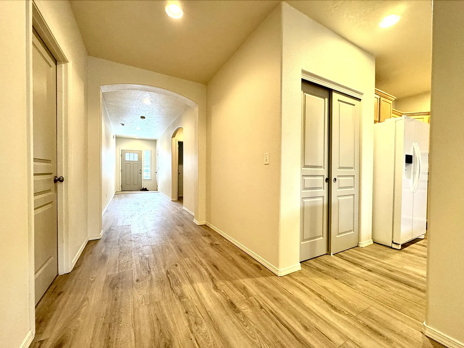 3 bed, 1574 sqft, $2,800 — Photo 4