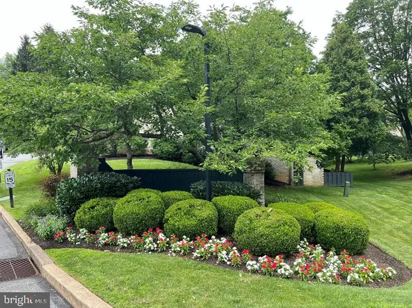550 Foxwood Ln, Paoli, PA 19301