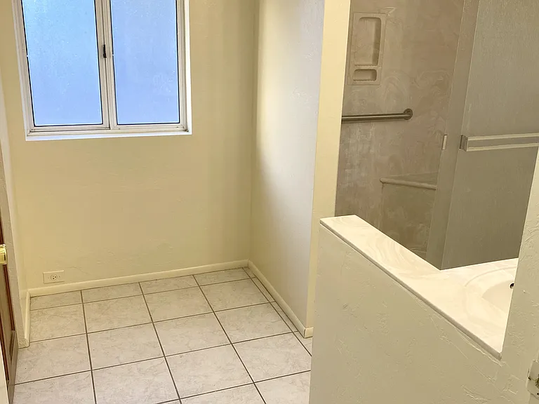 5609 E Pima St — Photo 14