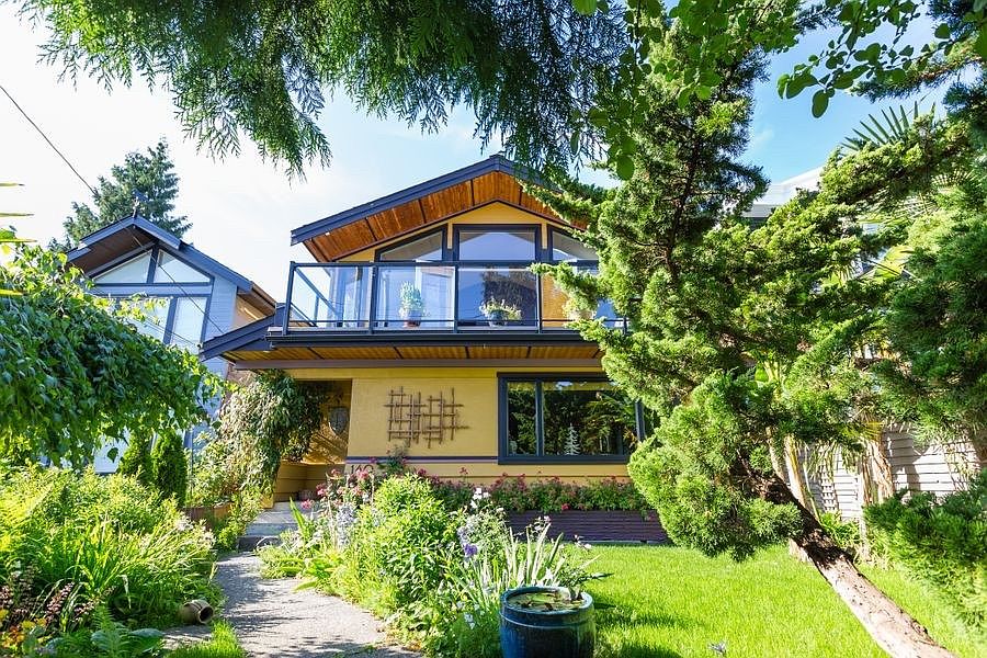 1st image of 140 W Windsor Rd #3