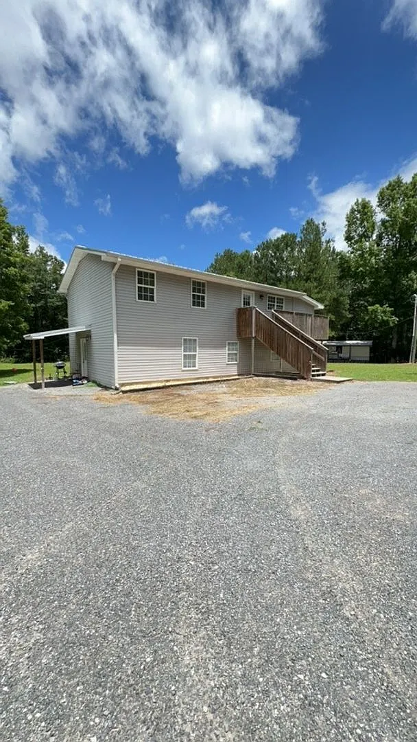 3 Bedroom 1 Bath Duplex — Photo 2