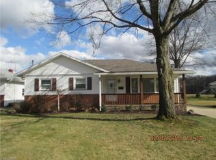 247 Parish Ave, Hubbard, OH 44425