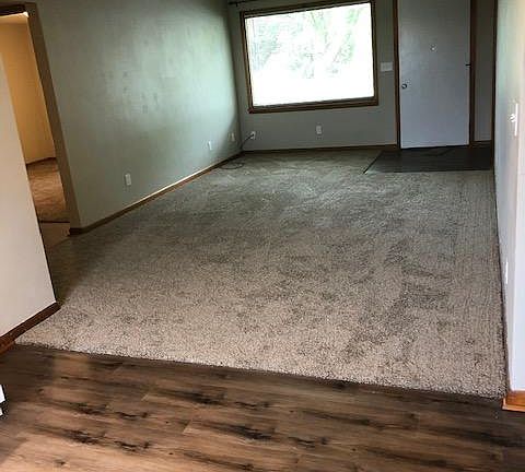 Open Floor Plan w/spacious Great Room