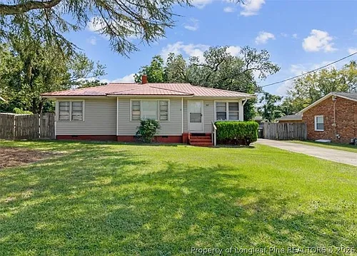 909 Sandalwood Dr Photo 1