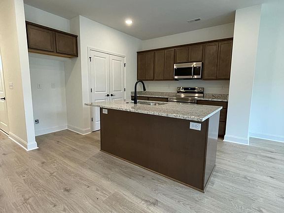 3rd image of 9166 Rolling Stone Way