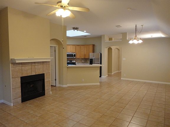 5th image of 2116 Faldo Ln