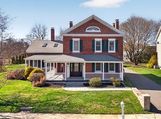 296 Orange Ave, Milford, CT 06461