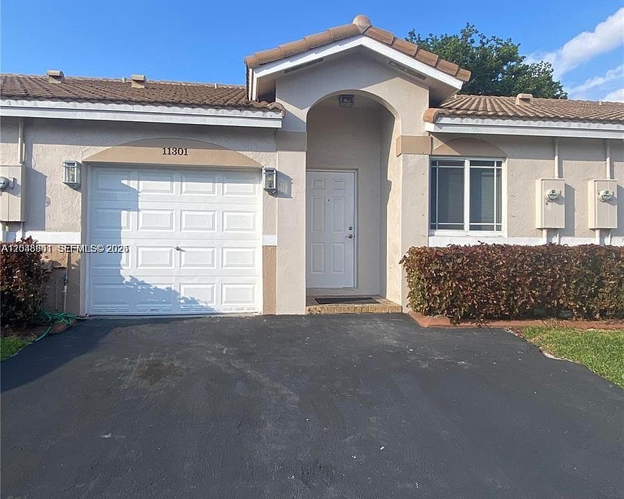 1st image of 11301 SW 17th Ct