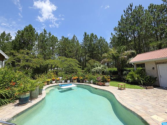 3rd image of 1201 Green Swamp Rd