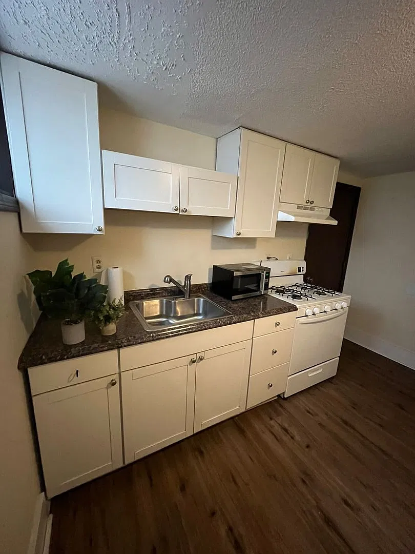 608 Orange Street — Photo 4