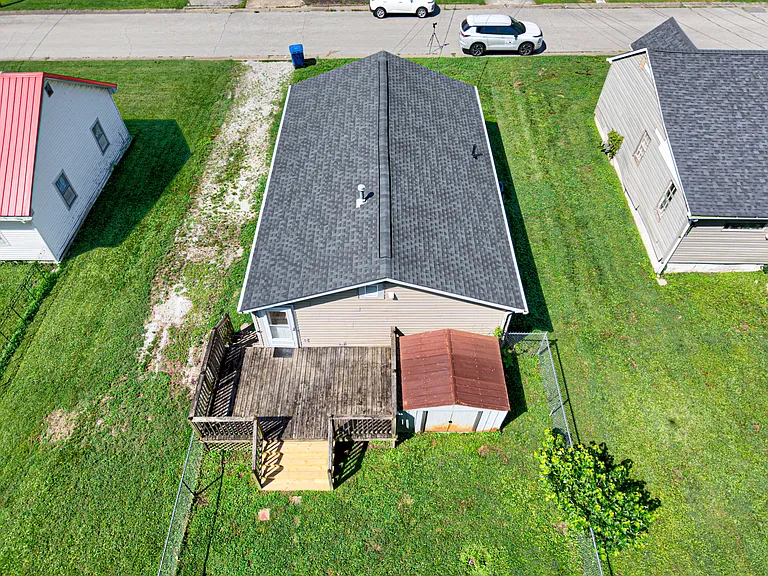 241 Kahl Ct — Photo 26