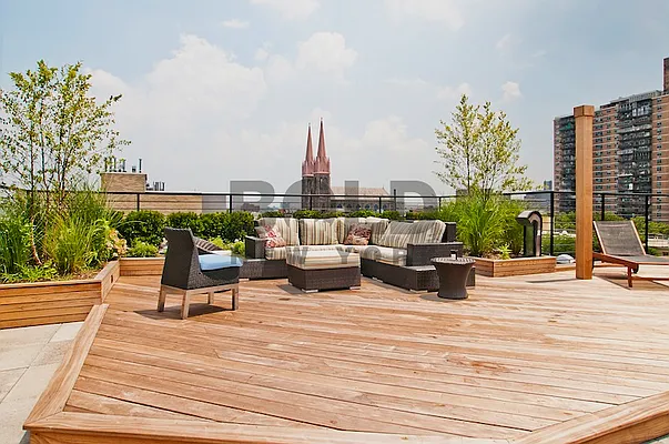 Rented by Bold New York | media 29