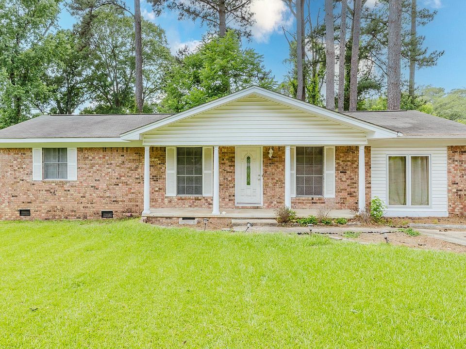 1st image of 614 Houston Dr