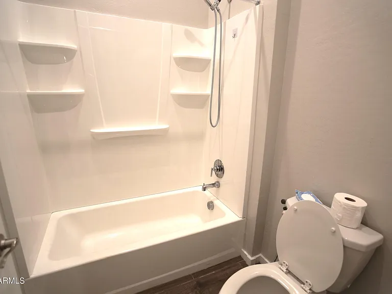 1201 E Cherrywood Pl — Photo 32