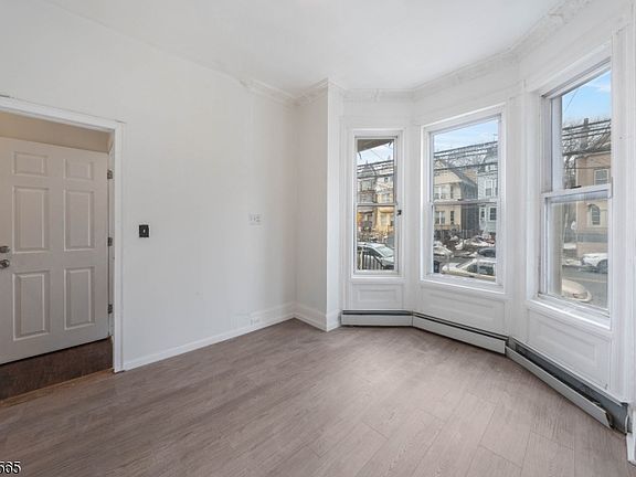 3rd image of 249 Summer Ave