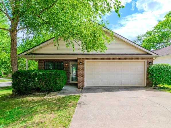 668 Kingsbury Rd, Lexington, KY 40509
