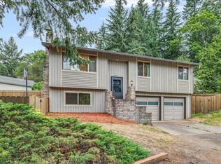 7233 SW Capitol Hill Rd, Portland, OR 97219