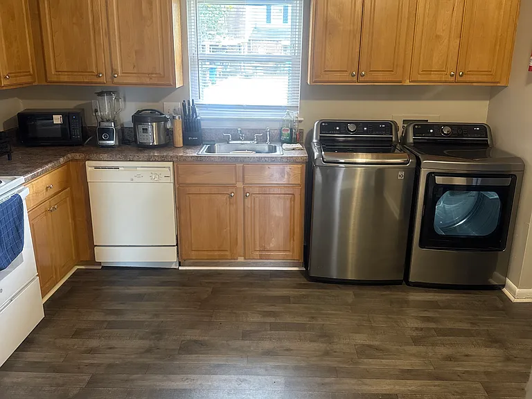 634 Redkirk Ln #634 — Photo 4