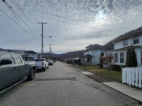 5th image of 126 5th Ave