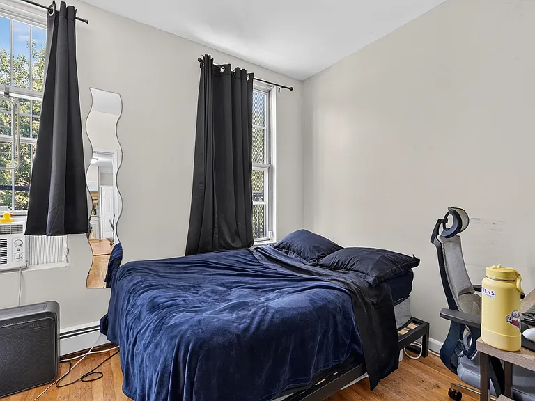 324 Monroe St #6 — Photo 8