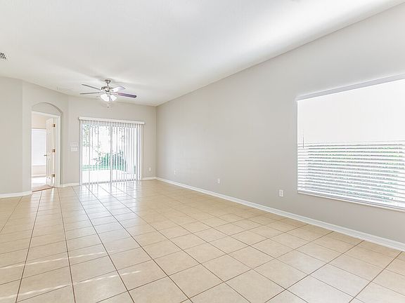3rd image of 15122 Stonebriar Way