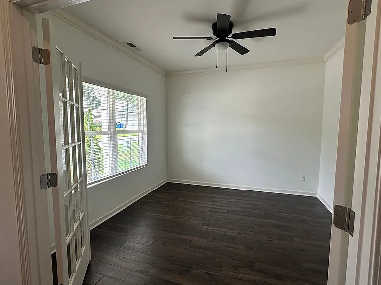 2005 Park Springs Ln — Photo 24