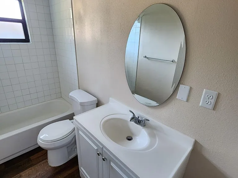 12028 Grovewood Ave #A — Photo 6