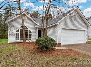 7418 Flodden Field Ct, Charlotte, NC 28217