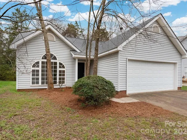 7418 Flodden Field Ct, Charlotte, NC 28217