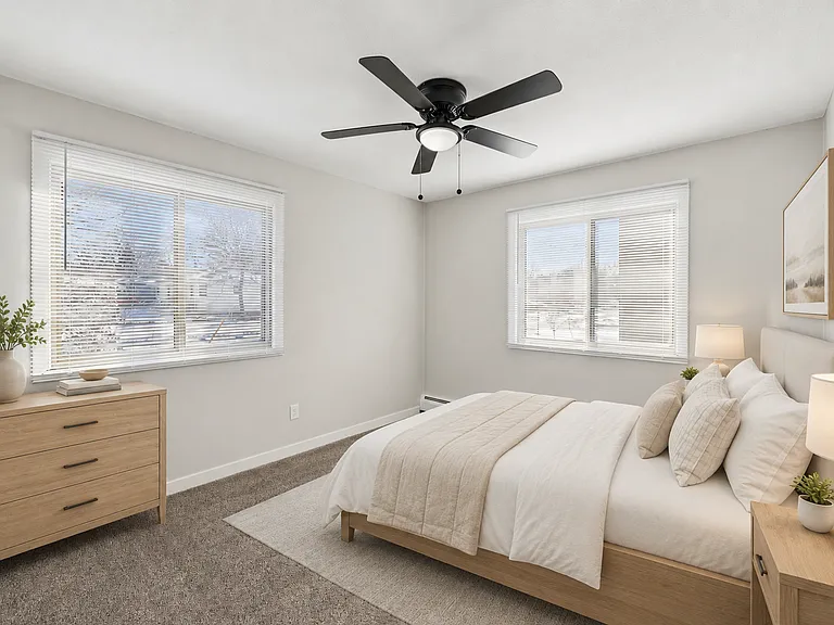 Moore Lake Apartments — Photo 5