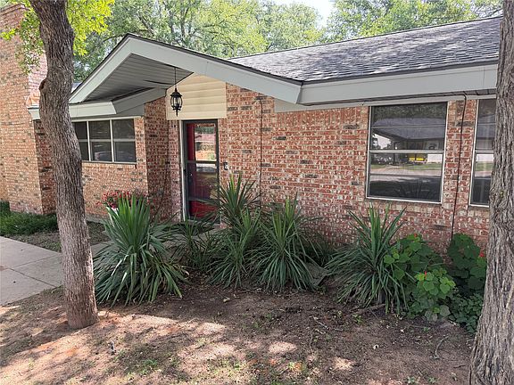 4th image of 504 Austin Dr