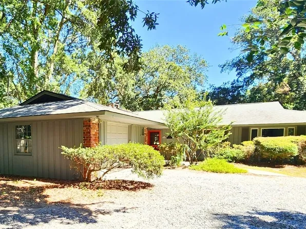 4 Robbers Row, Hilton Head Island, SC 29928