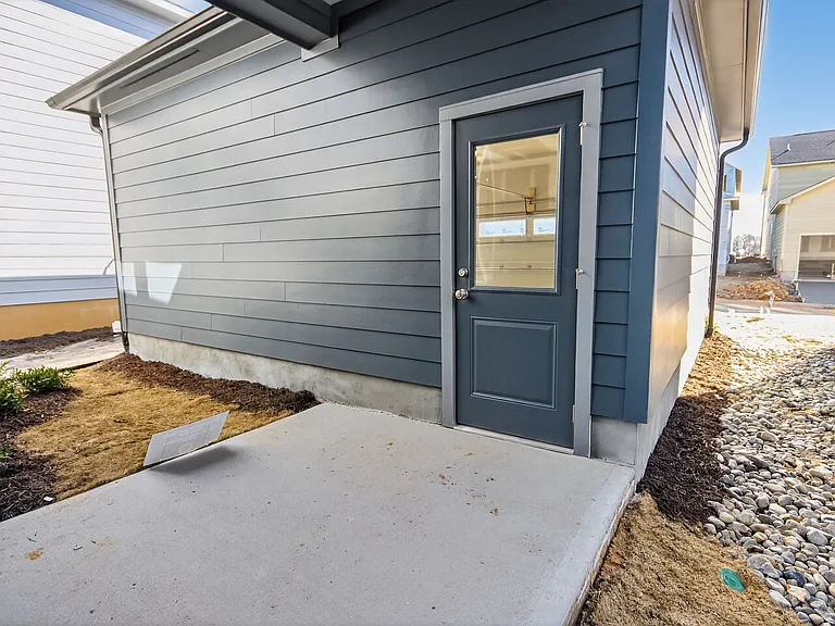 33 Hillway Rd — Photo 12