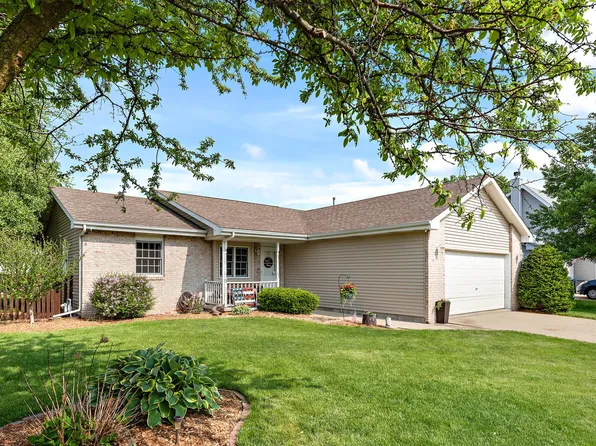 525 S Walnut St, Manteno, IL 60950