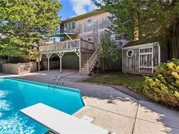43 Lewis Ave, Tiverton, RI 02878