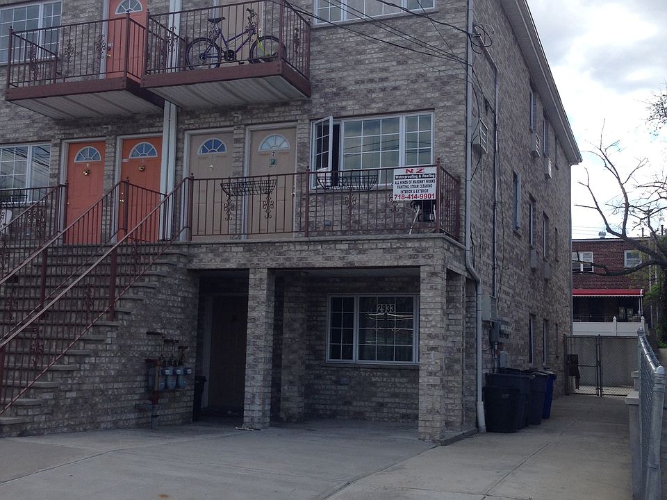 1st image of 2933 Laconia Ave