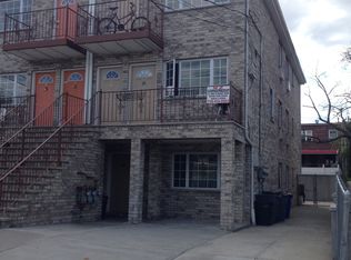 2933 Laconia Ave, Bronx, NY 10469