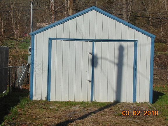 3rd image of 287 Church Dr